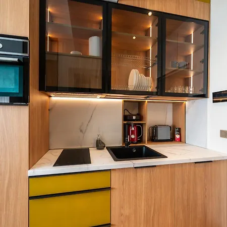 The Hidden Jewel - Cozy & Modern Bucharest