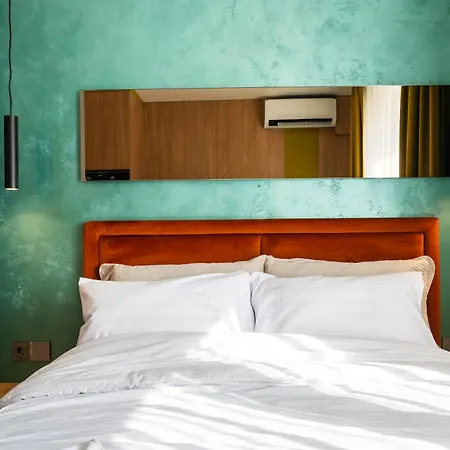 The Hidden Jewel - Cozy & Modern Appartamento Bucarest