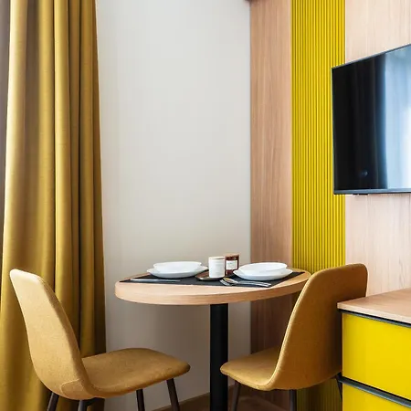Apartment The Hidden Jewel - Cozy & Modern Bucharest